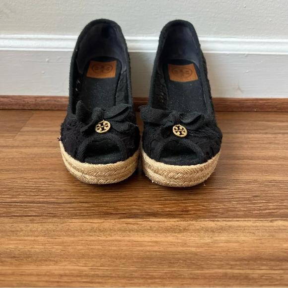 Tory Burch Jackie Black Lace Crochet Espadrilles Wedges - Picture 4 of 11